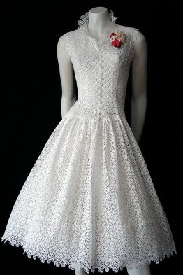 1950s vintage broderie anglaise dress