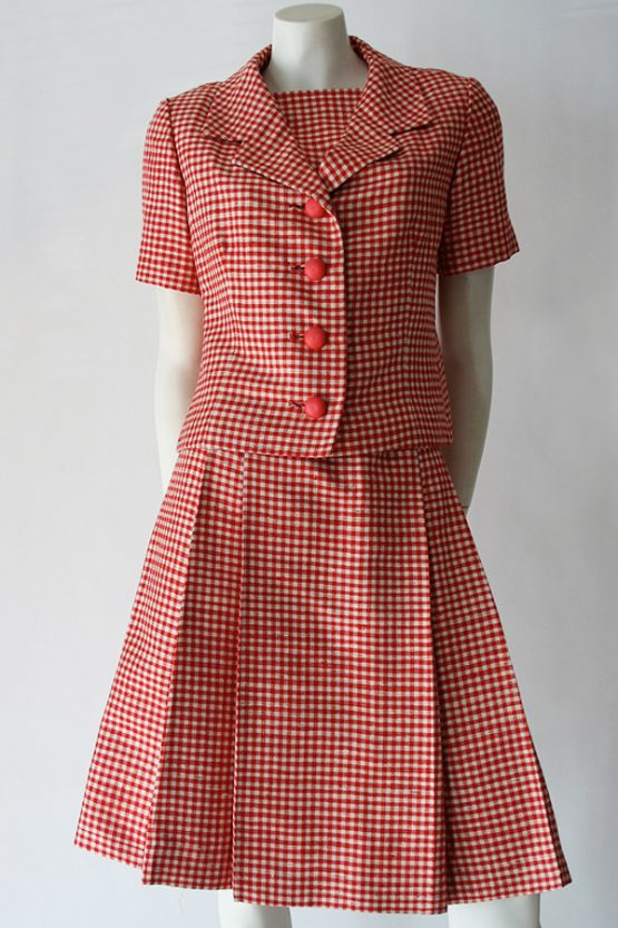 50s red check suit 600×900