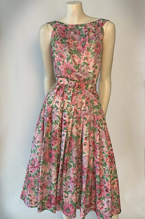 50s floral dress 600 x 900
